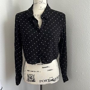 Black and white polka dot long sleeve crop top